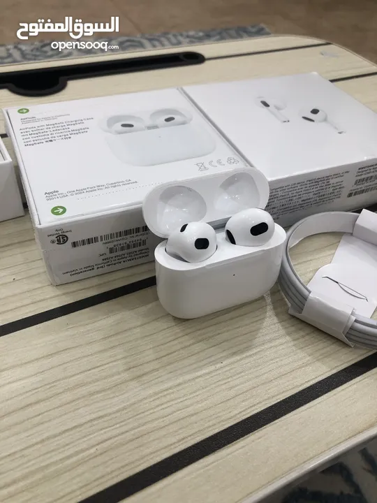 سماعات أبل Airpods pro 2   Airpods 3 ايربودز