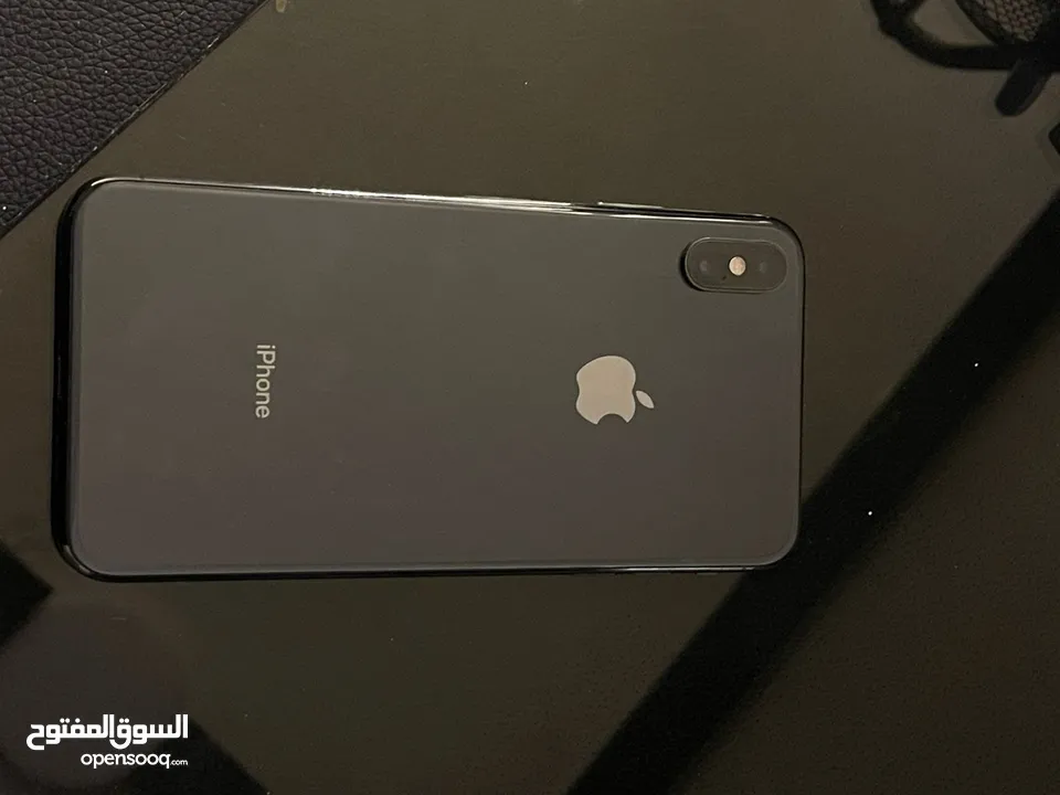 ايفون xs.max