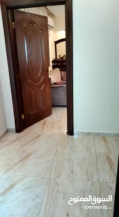 شقه للايجار في عمان البنيات مفروشه تكييف عدد 2 وإنترنت قريبه من الخدمات
