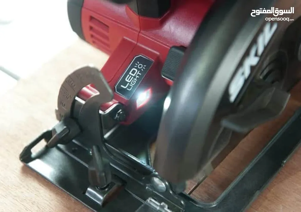 منشار دائري لاسلكي 20 فولت لقطع الخشب 6.5 بوصة (165 مم) skil