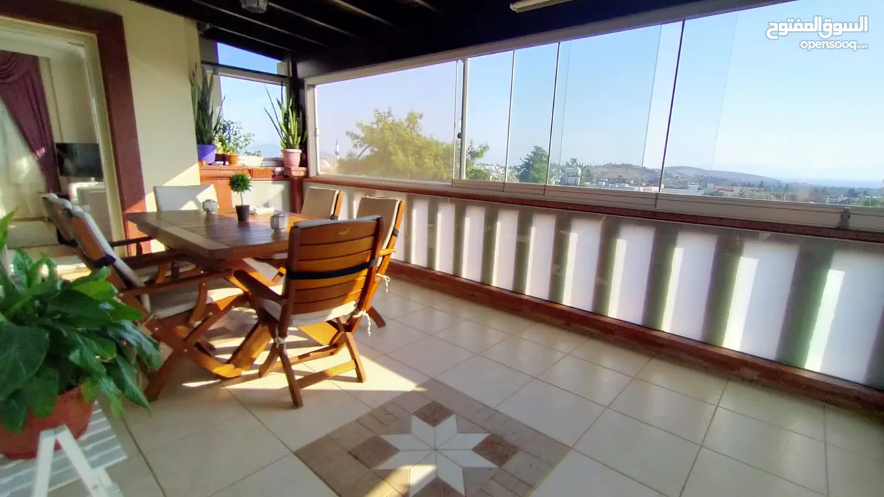 Panoramik deniz manzaralı satılık daire