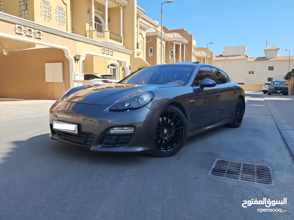 Porche panamera model 2013