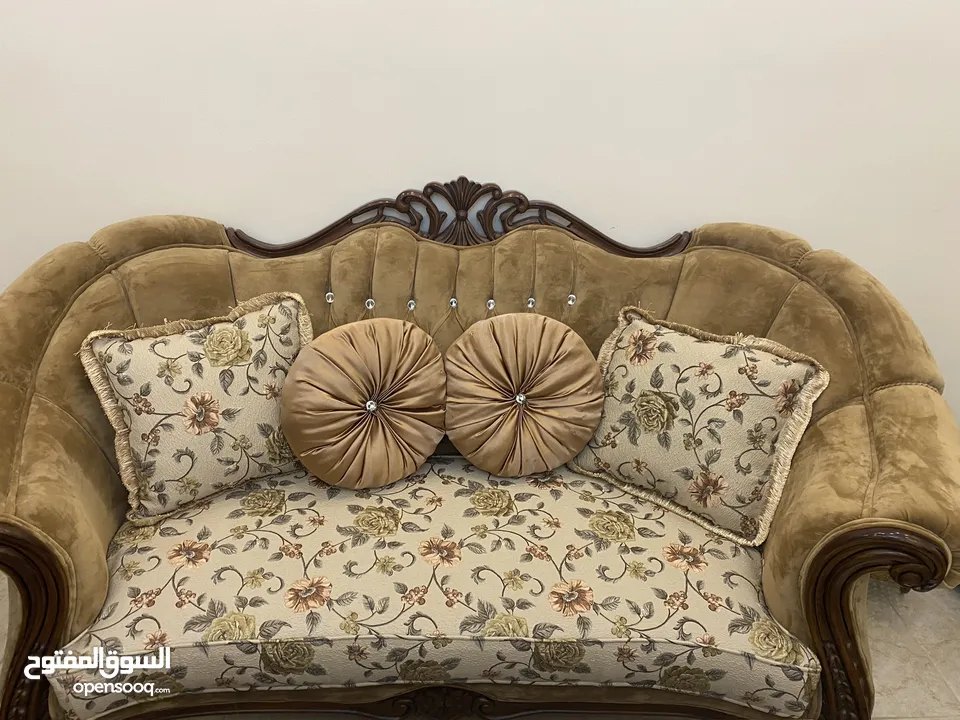 طقم كنب فاخر جدا