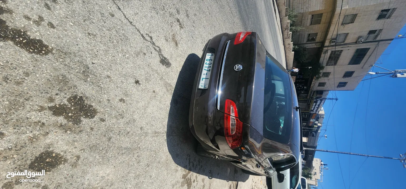 للبيع شيكات _  سكودا سوبيرب 2012