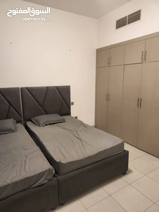 1 BEDROOM MONTHLY RENT 6500 AED