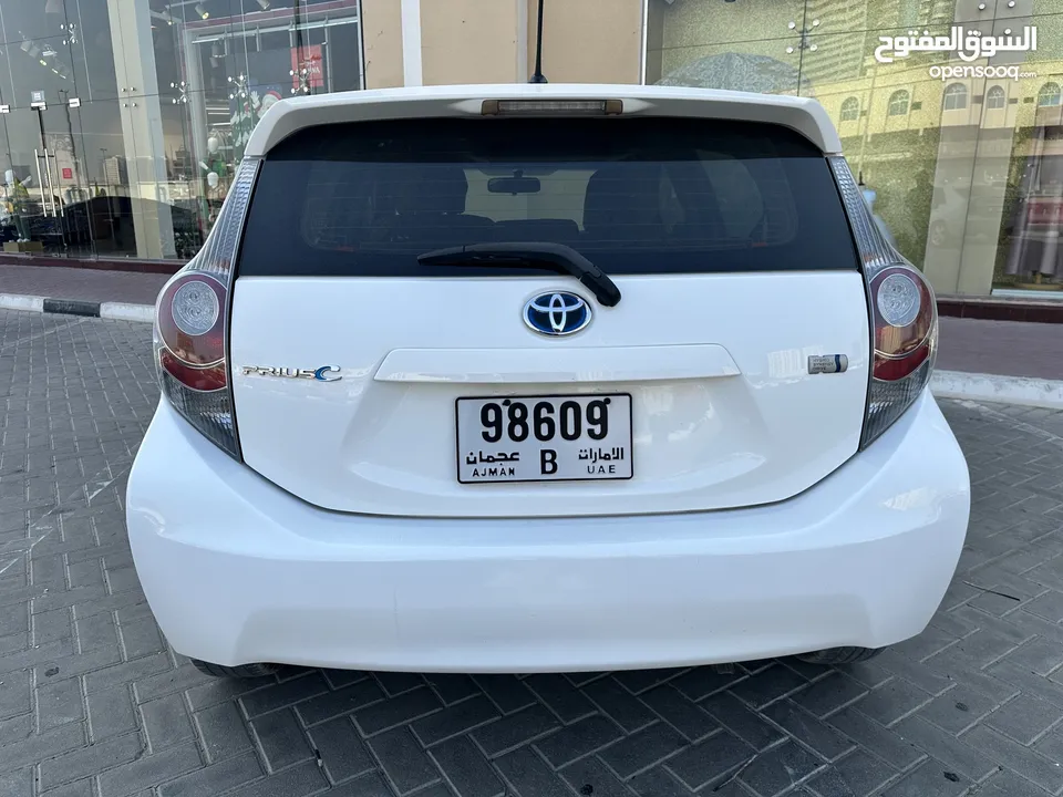 Toyota Prius c 2013 hybrid