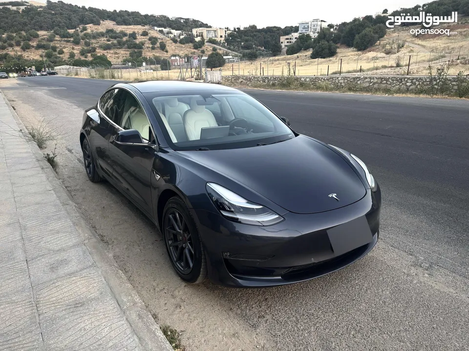 Tesla Model 3 long range - doul motor 2019
