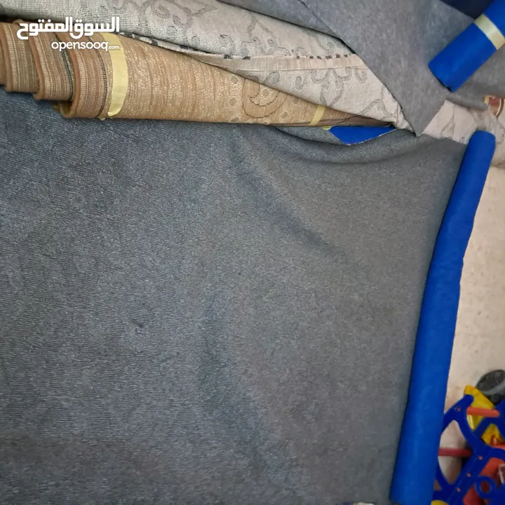 مجموعة سجاد وموكيت 10 قطع للبيع كوم اطوال واحجام مختلفة للبيع كامل