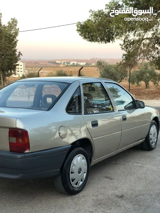 أوبل فيكترا 1991