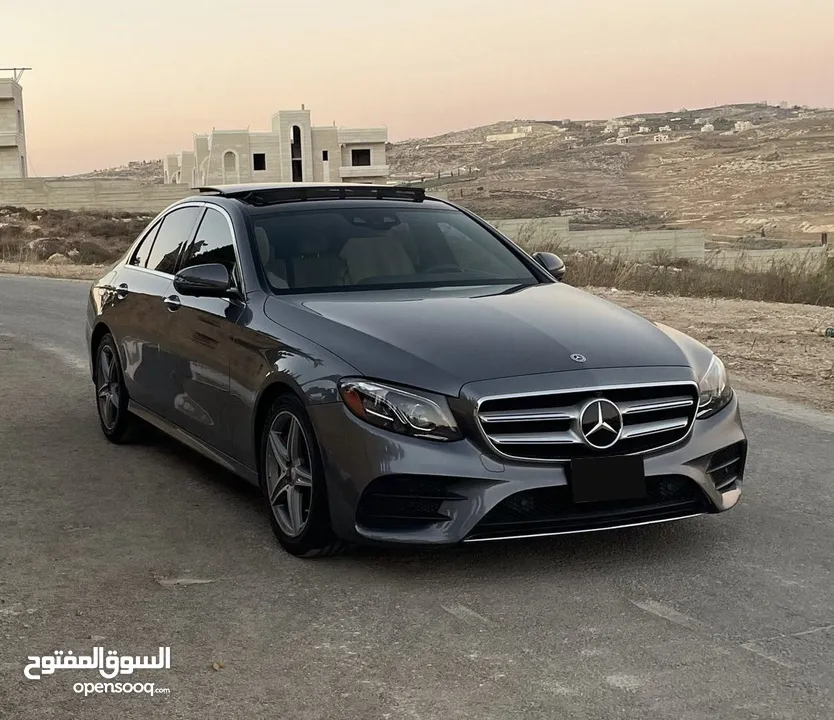 مرسيدس بنز E300 بنزين بحالة الوكالة