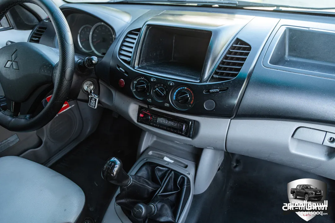 Mitsubishi L200 2013   البكب بحالة ممتازة