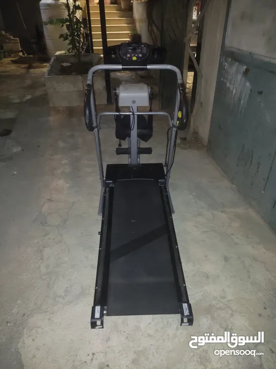 جهاز رياضي جري