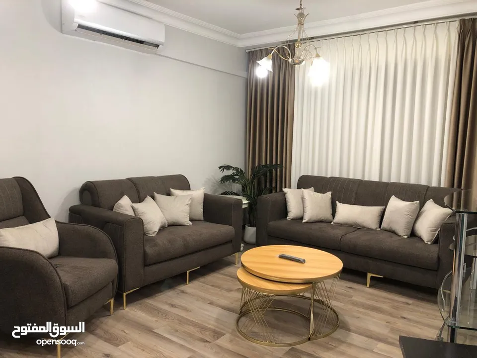 شقة مفروشة جديده بلكامل في عبدون قرب ديرتنا يتوفر جميع الخدمات بلمنطقه