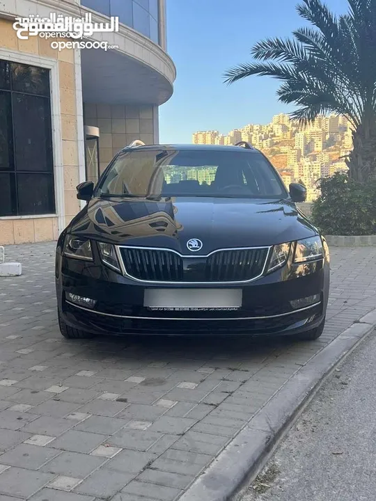 سكودا لورين الكلمينت فل بدون فتحا