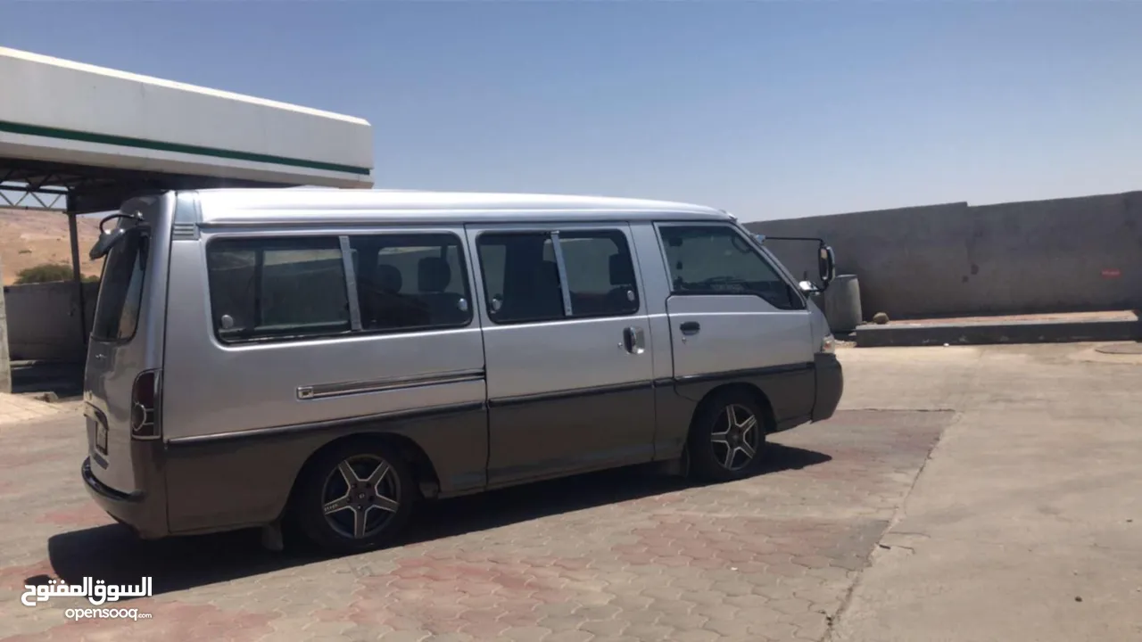 هونداي H100