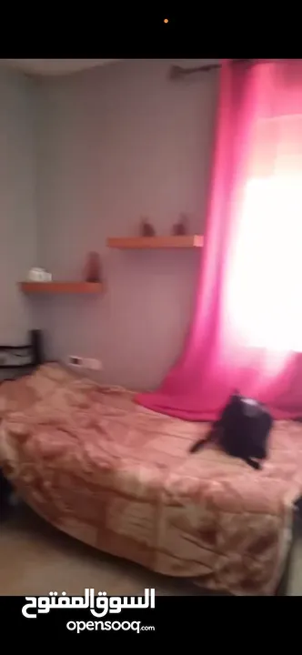 غرفة مفروشة