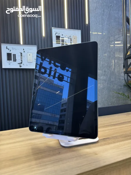 iPad Pro 12.9" الجيل الرابع  Wi-Fi  128GB  رمادي  إصدار 2020  بطارية 87%