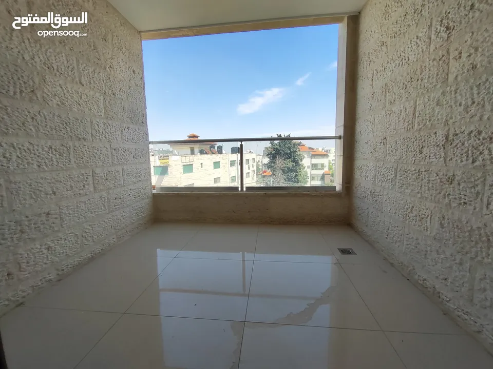 شقة جديدة غير مفروشة للايجار في الماصيون قرب فندق الميلينيوم