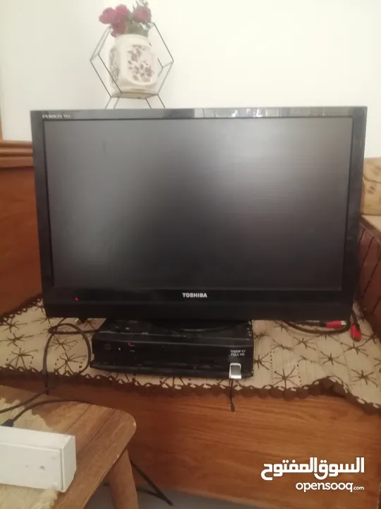 ثلاثه شاشات للبيع السعرعلى التلفون  HDMI