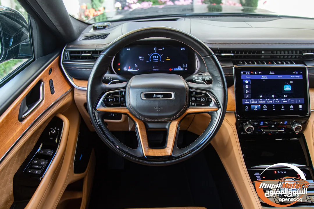 الان لدى رويال موتورز   Jeep Grand Cherokee L 2021 Summit