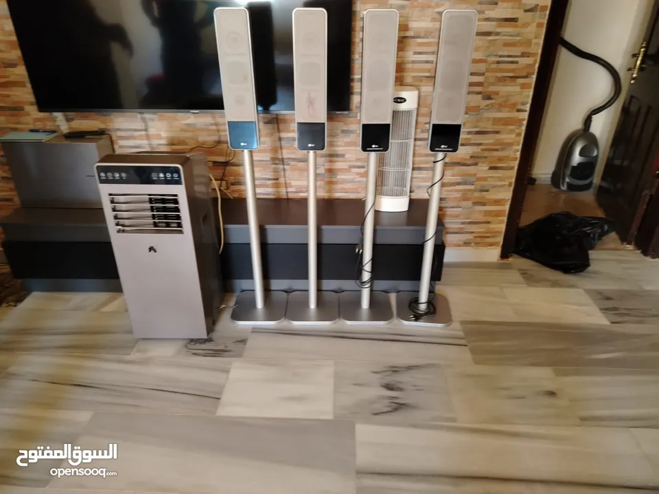 سماعات و مكيف