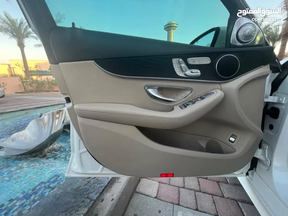 Mercedes C 300 full option Luxury edition