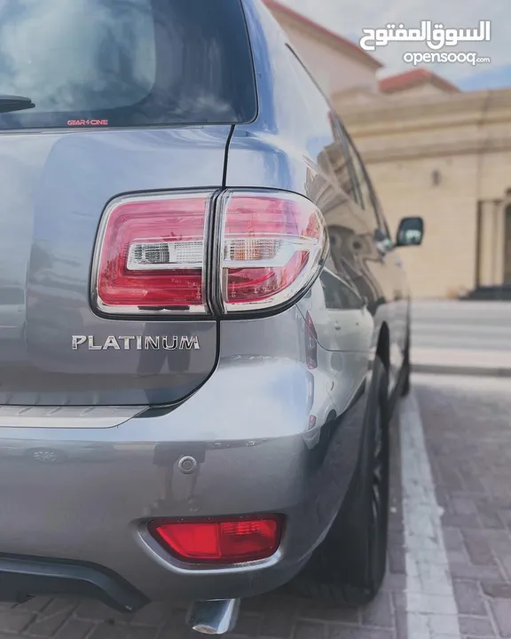 Nissan 2016 platinum V8