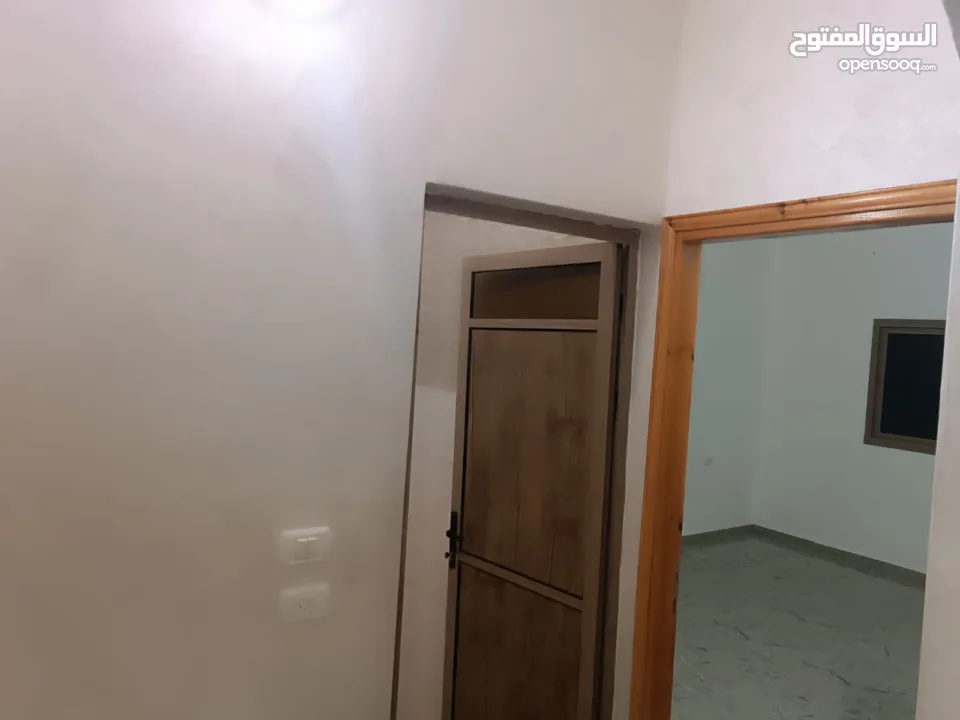 شقة مساحتها 120 متر طابق اول بناء جديد