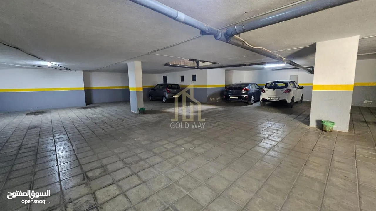 في أرقى مناطق حي الصحابه شقة مميزة طابق أول 214م بتشطيبات راقية / ref 9508