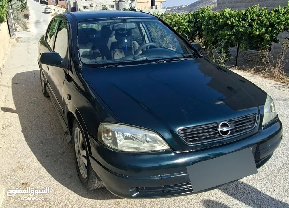 اوبل استرا 2001
