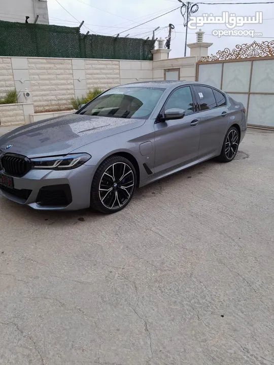 bmw 530 e xdrive 2021 فل الفل مسكر