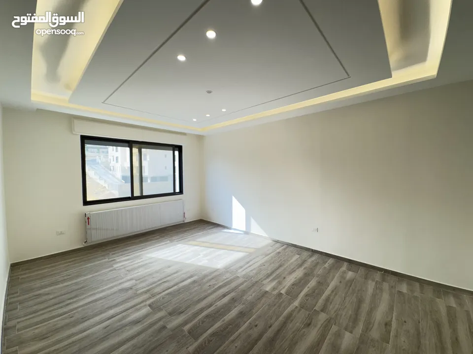 شقة مميزة باجمل مناطق النخيل مساحة221م طابق اول بتشطيبات مميزة