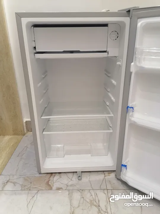 skyone Refrigerator for sale very good condition