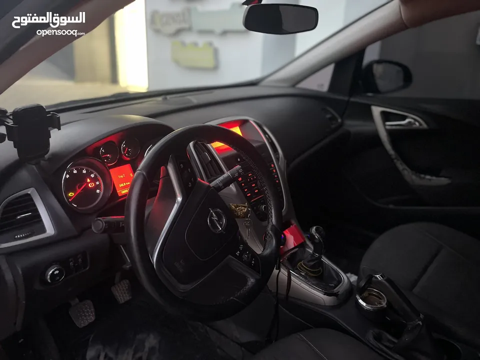 اوبل استرا 2013 تسجيل 2015