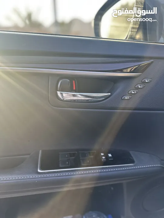 LEXUS ES300h