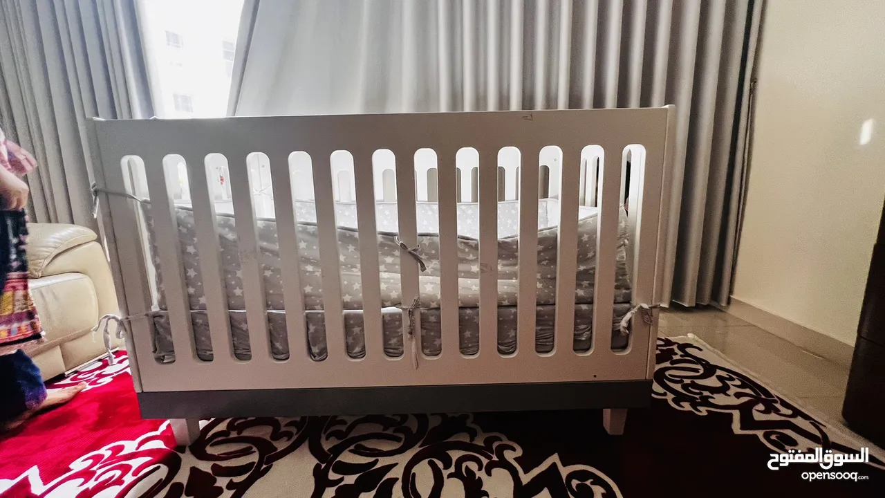 Baby bed with mattress