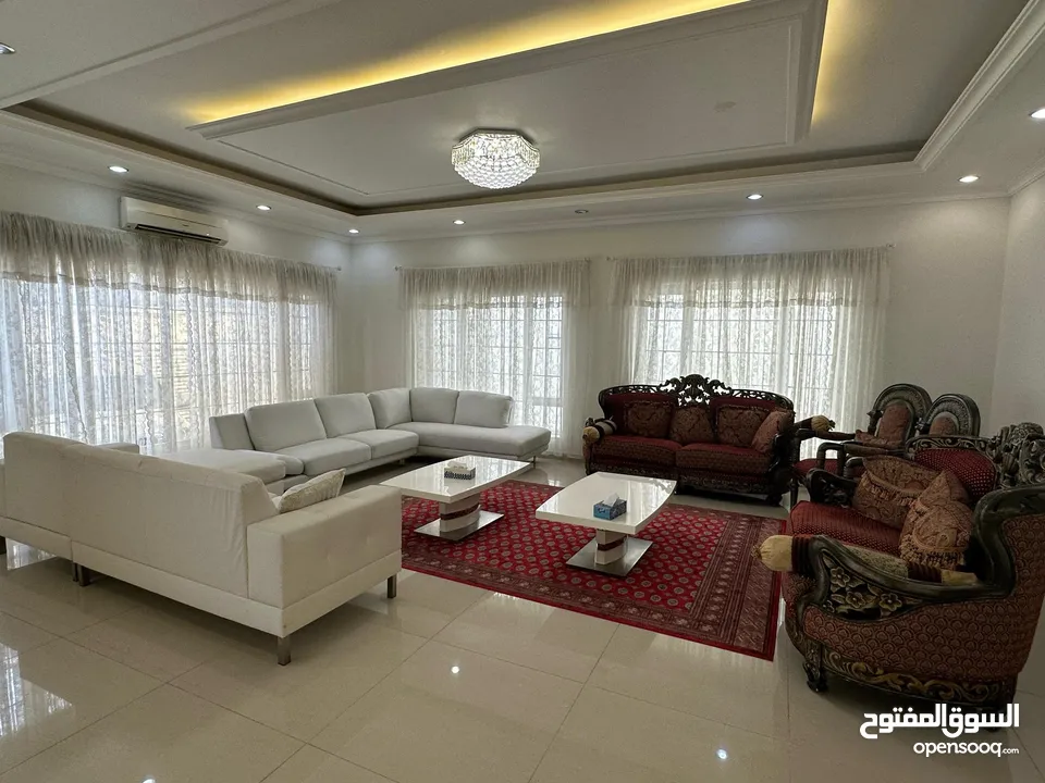 6-BEDROOM DETACHED VILLA AT ALMAWALEH NORTH فيلا مستقلة للبيع في الموالح الشمالية