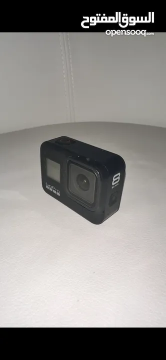كاميرا gopro hero black 8 للبيع بحالة ممتازة