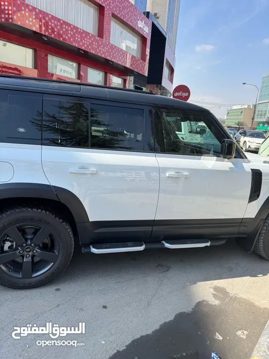Land Rover Defender2023 وارد وصيانة المحمودية Plug in hiybrid one owner