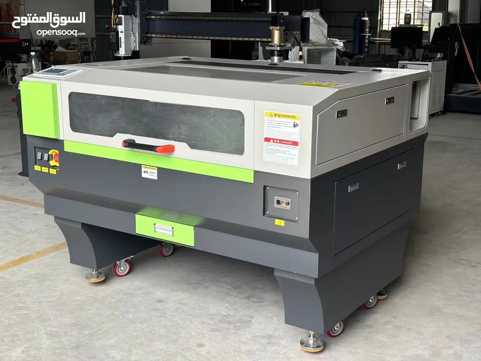 يتوفر طابعات فلكس و ماكينات قص Cnc راوتر ماكنة حفر و ليزر