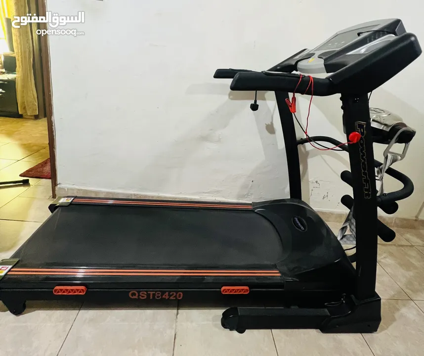 Excellent condition Automatic Treadmill