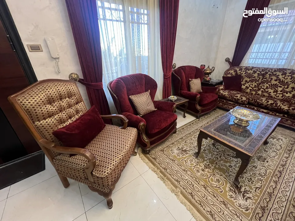 غرفة ضيوف مع سفرة مع جميع توابعها للبيع