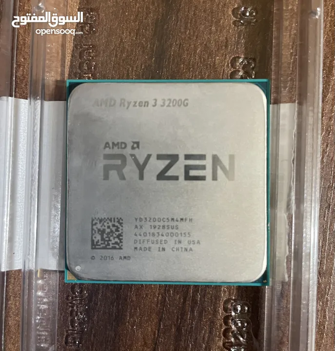 معالج Ryzen 3 3200g AMD