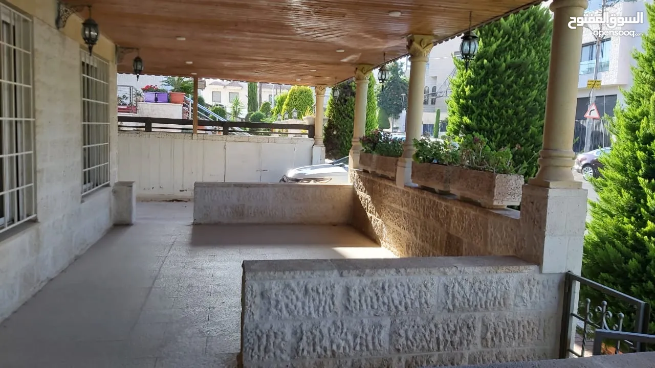 شقة ارضية مفروشة للايجار ثلاث غرف نوم في عبدون