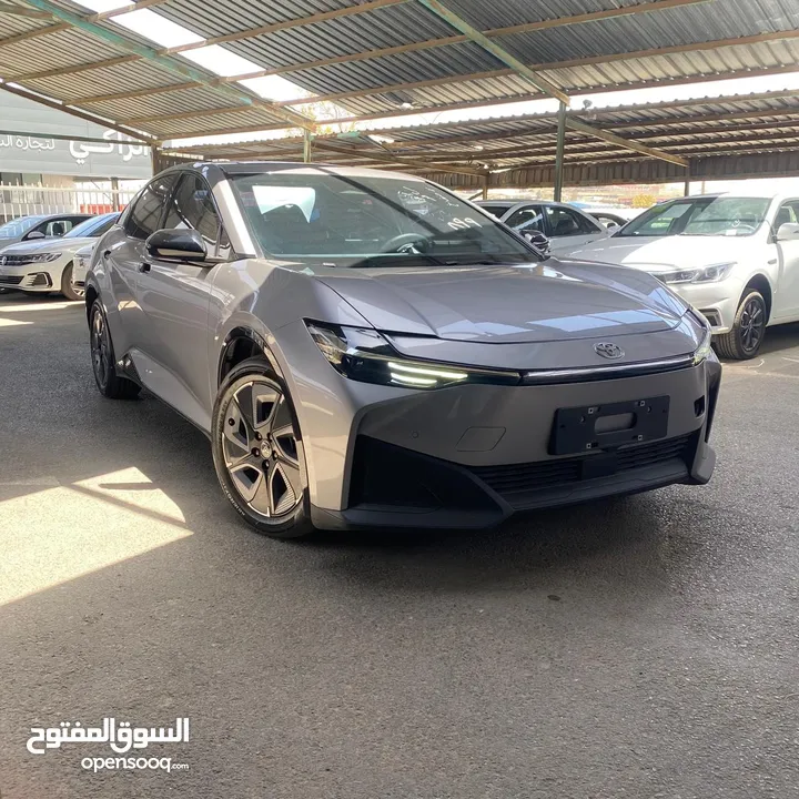 TOYOTA_bZ3_2023