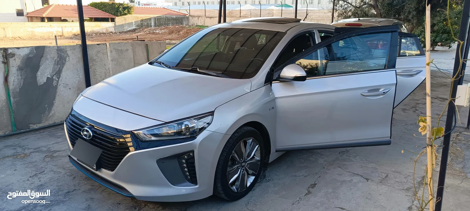 للبيع Hyundai Ioniq 2018  وارد الوكالة