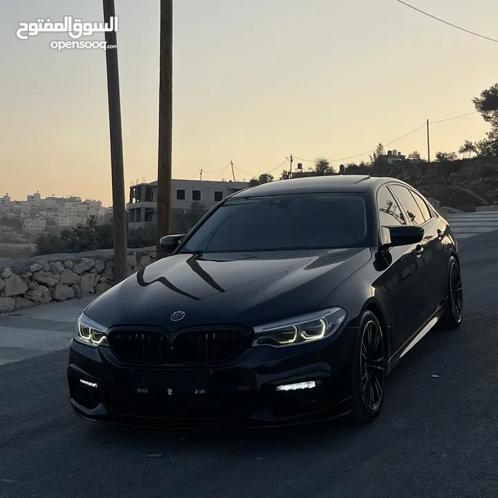 للبيع بي ام 530i بنزين فللل ملغمه 2019 كااشش فرممم