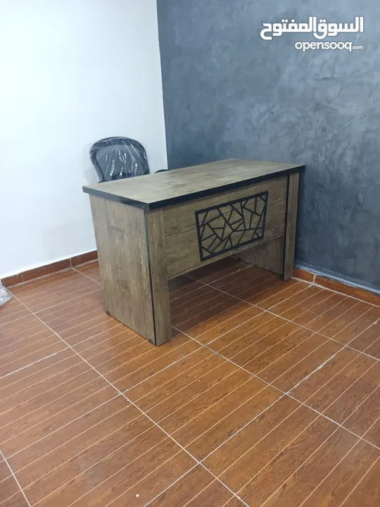 مكتب 120  و140 و160 سم مع درجين معلقات باسعار خياليه