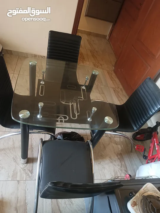 طاولة سكوريت