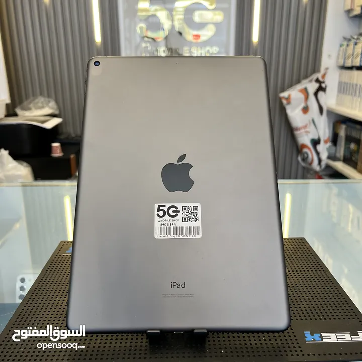 IPad Air 3th 64GB 84% wifi used ‎ايباد اير 3 واي فاي ذاكرة 64 جيجا بطارية 84‎%‎  بلاك مع كرتونه